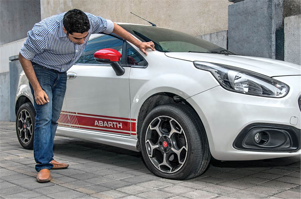 Change Tyres At Home In Delhi